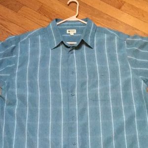Men’s button down short sleeve shirt